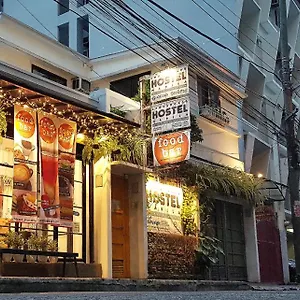 Crossroads Manila Hostal